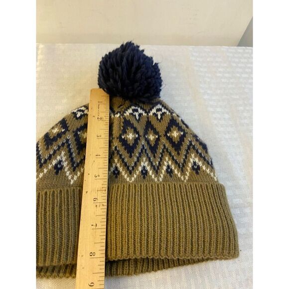 Old Navy Pom Pom lined plush toboggan hat brown color - Picture 4 of 5